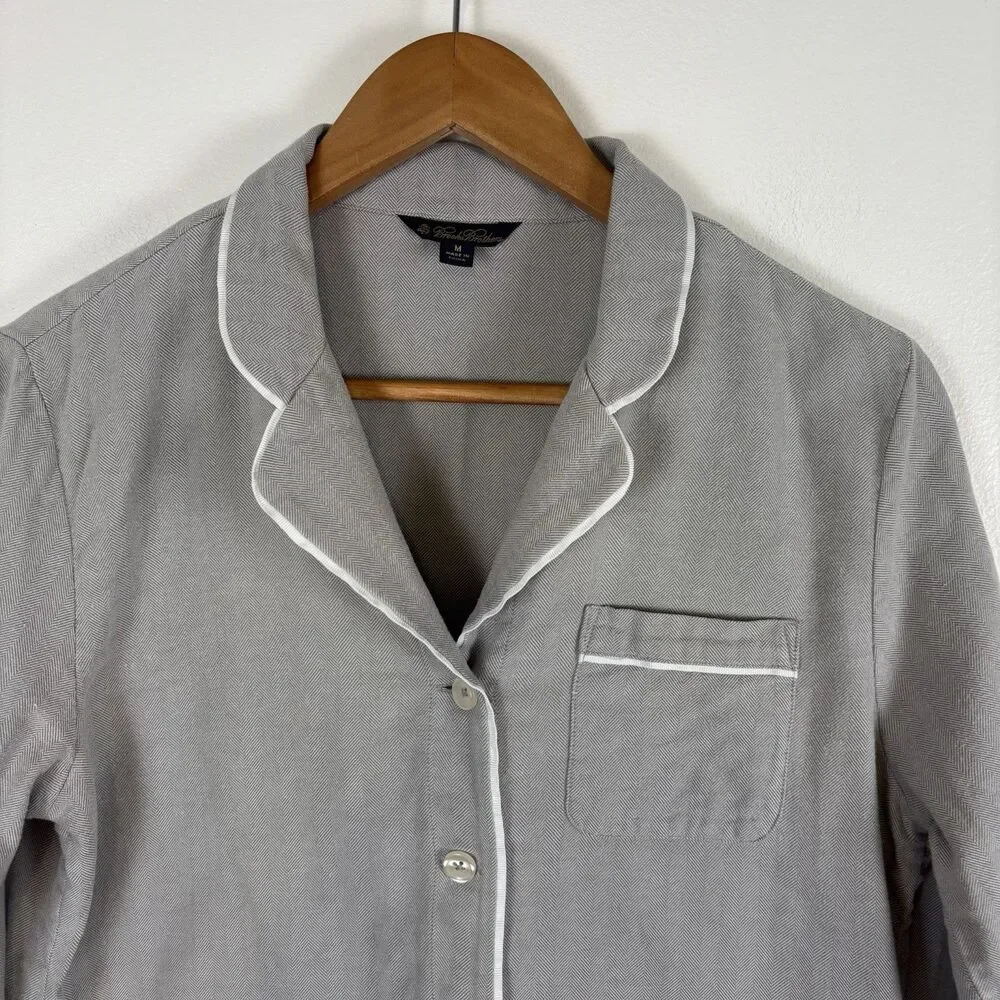 Brooks Brothers Womens M Gray Herringbone Button Front Pajama Top Cotton Logo